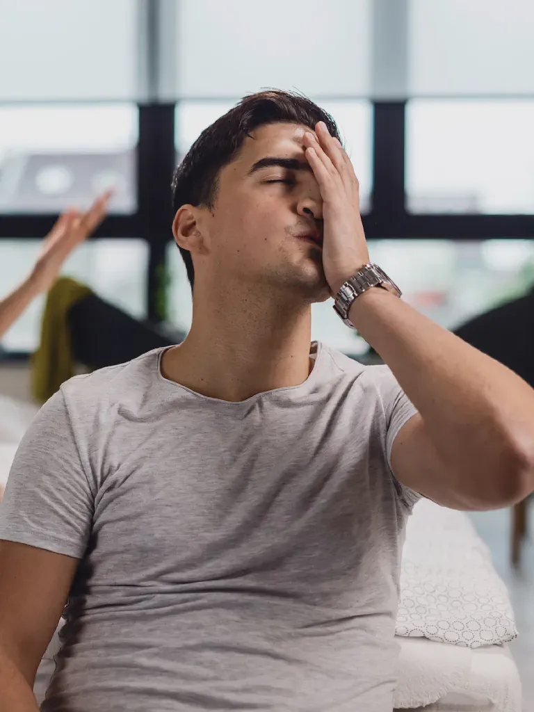 Ciúmes em excesso: Insegurança, controle ou amor?