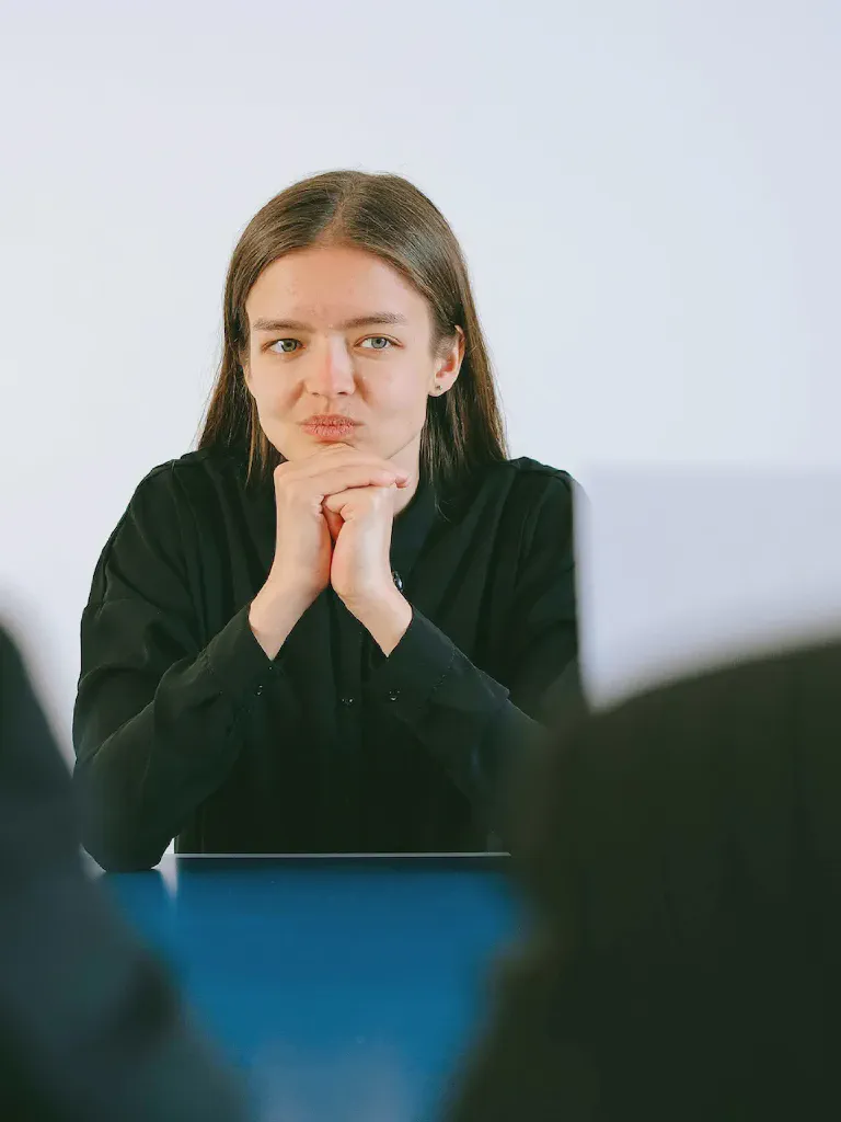 Tomar decisões importantes te paralisa? Como trabalhar isso em terapia