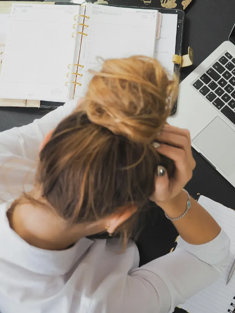 5 técnicas de TCC para superar a ansiedade no dia a dia