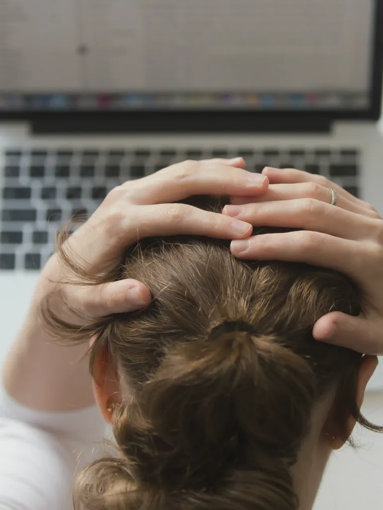 Como lidar com colegas narcisistas no ambiente de trabalho