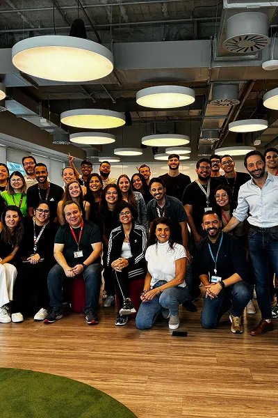 Equipe da Nestlé com o Yuri Busin